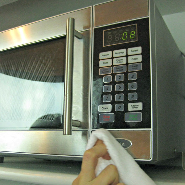 Tidy Tip Tuesday: Cleaning your microwave